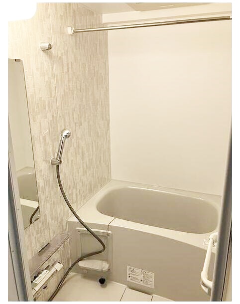 バス・シャワールーム　日々の疲れを癒すお風呂です♪