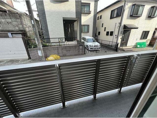 バルコニー　暖かな日差しのふりそそぐバルコニー♪