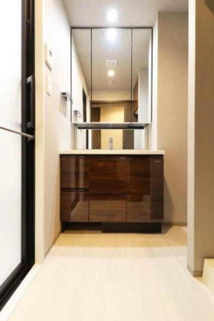 洗面設備　別部屋同仕様タイプ