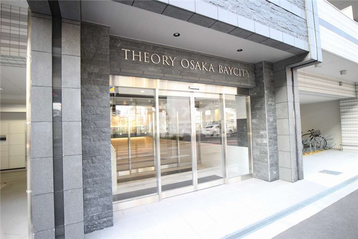 エントランス　ゆとりのあるエントランスです