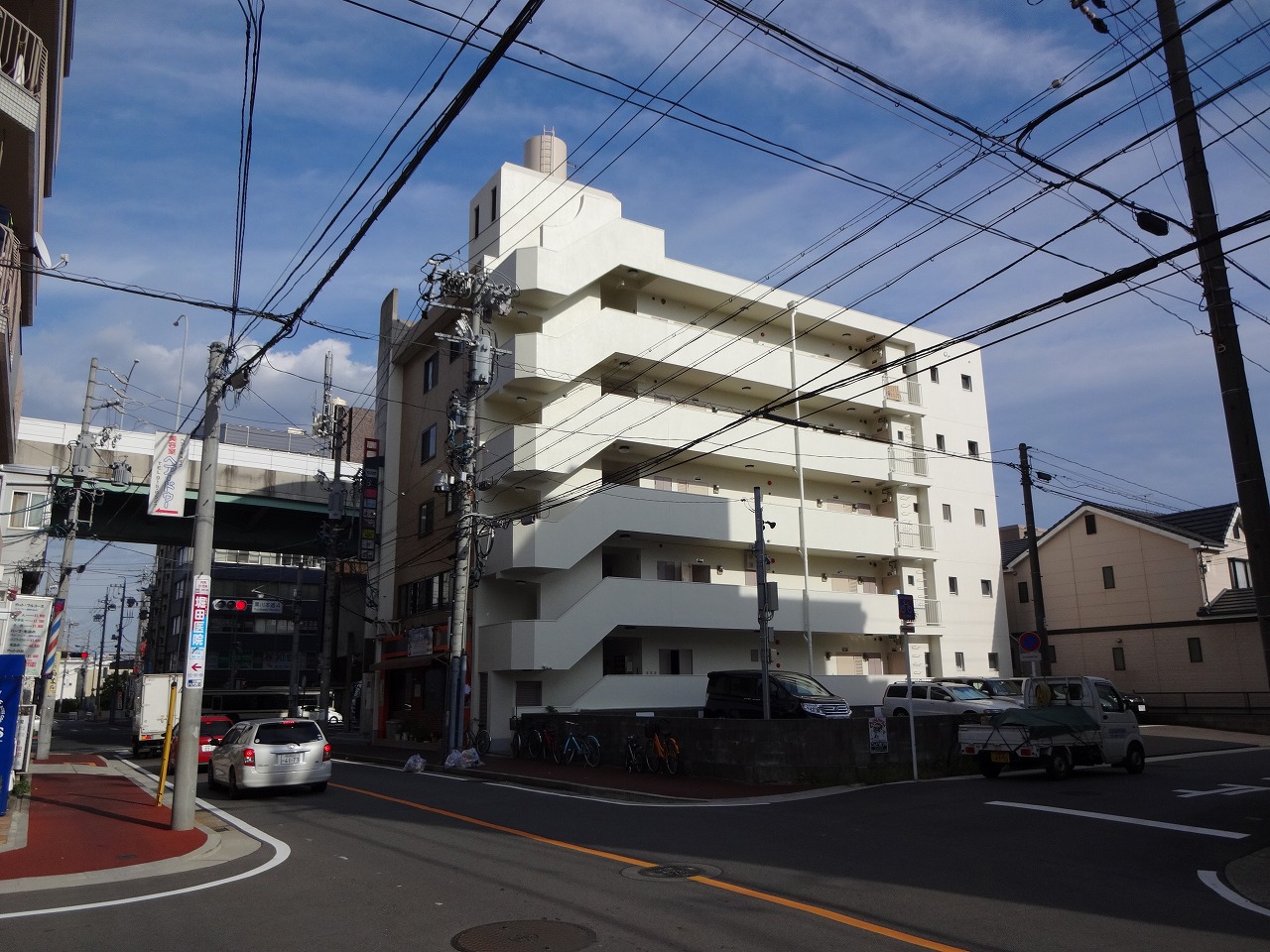 建物外観　平成26年10月撮影