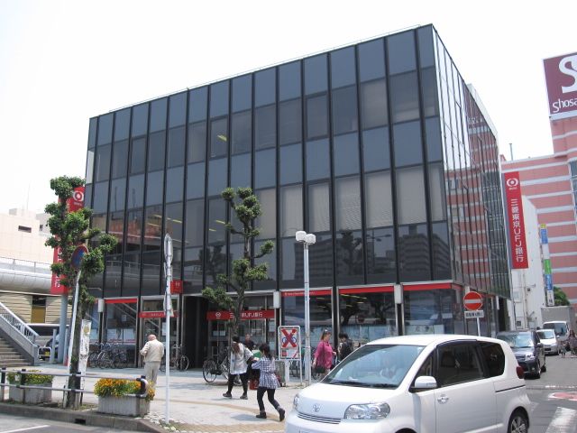 銀行　三菱UFJ銀行 上尾支店（銀行）まで1084m