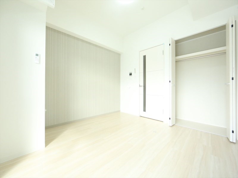 居室・リビング　洋室7帖　クローゼット付（収納充実してます）