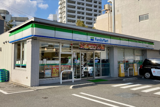 コンビニ　ファミリーマート 品川平塚店（コンビニ）まで487m