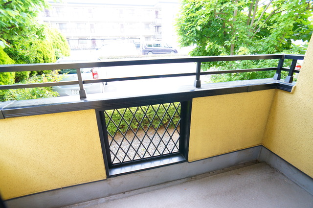 バルコニー　バルコニー付！お天気のいい日は洗濯物も気持ちよく干せますね！