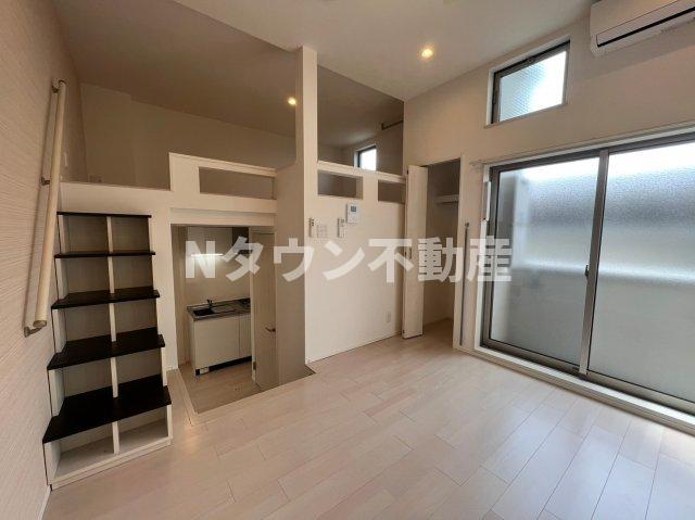 居室・リビング　ゆったり過ごせる居間です