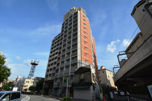 建物外観　安心のオートロック付き☆