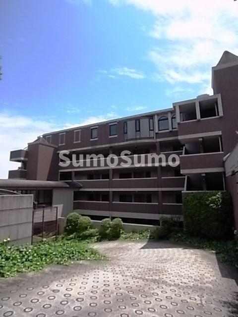 建物外観　落ち着いた雰囲気の外観です