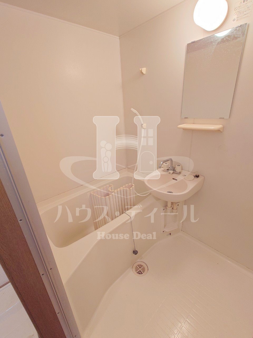 バス・シャワールーム　別号室参考写真です