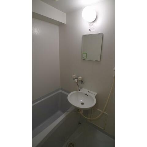 バス・シャワールーム　お風呂です