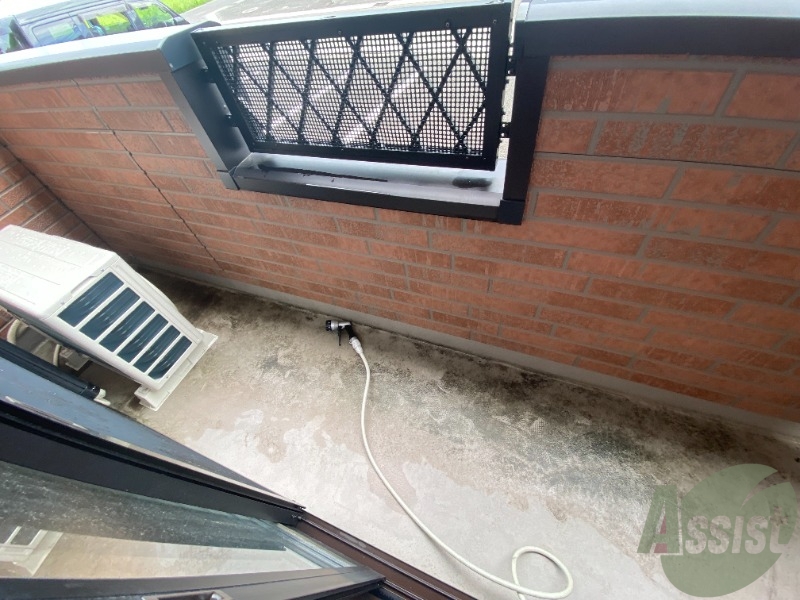 バルコニー　バルコニー付きなので晴れた日は洗濯物が干せそうです。