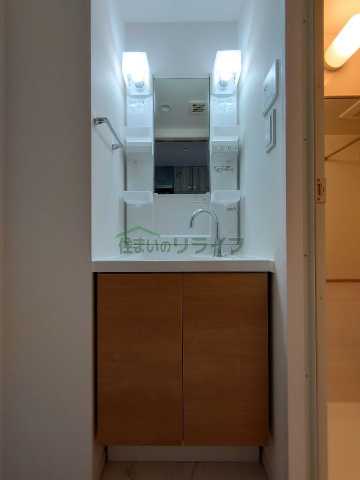 洗面設備　別部屋の参考写真です。