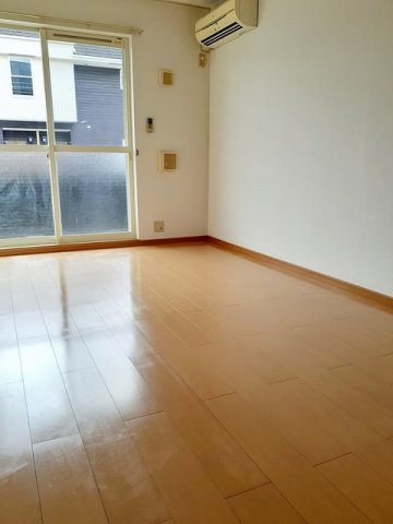 居室・リビング　居間です