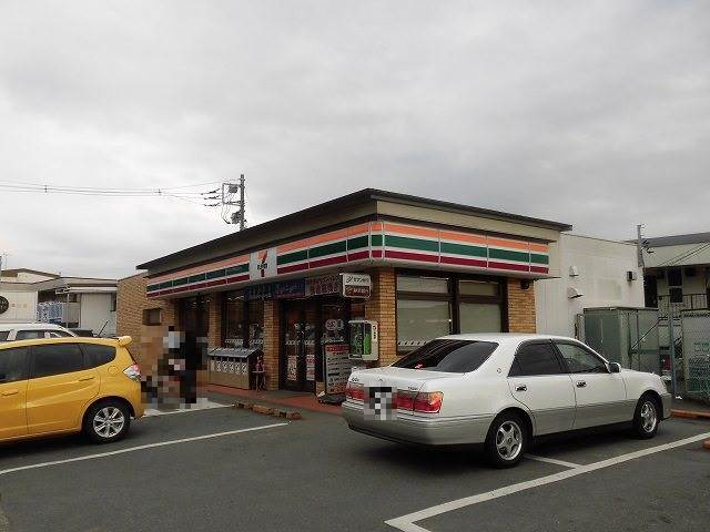 コンビニ　セブンイレブン三島加茂店（コンビニ）まで517m
