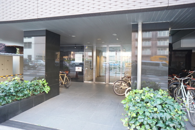 エントランス　エントランス