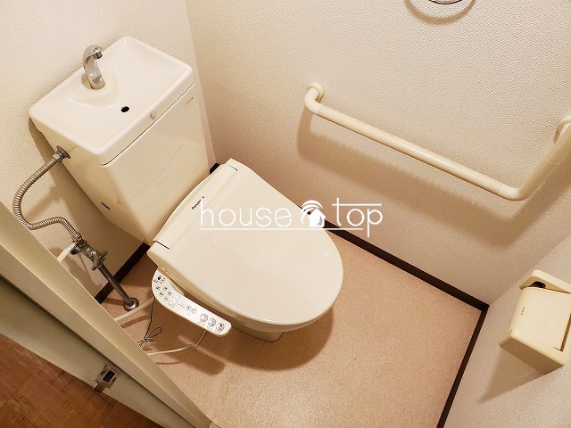 トイレ　ウォシュレット完備