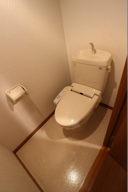 トイレ　ウォシュレット付き