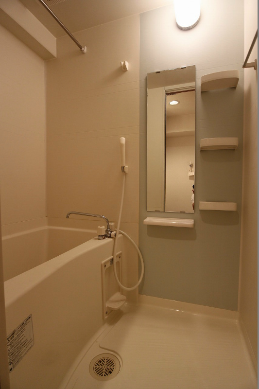 バス・シャワールーム　バスルーム