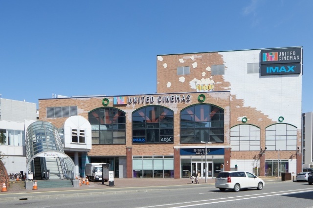 ショッピングセンター　サッポロファクトリー（ショッピングセンター）まで802m