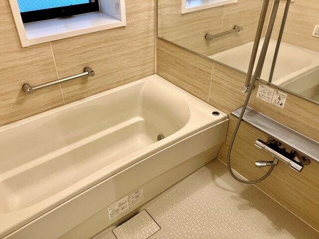 バス・シャワールーム　?