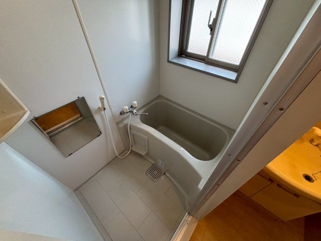 バス・シャワールーム　※別部屋の参考写真となります※現況優先※