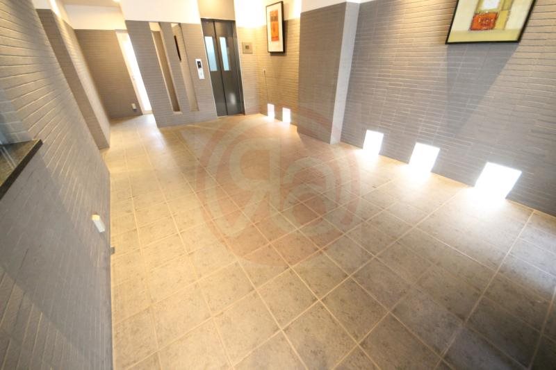 ロビー　落ち着いたロビーです