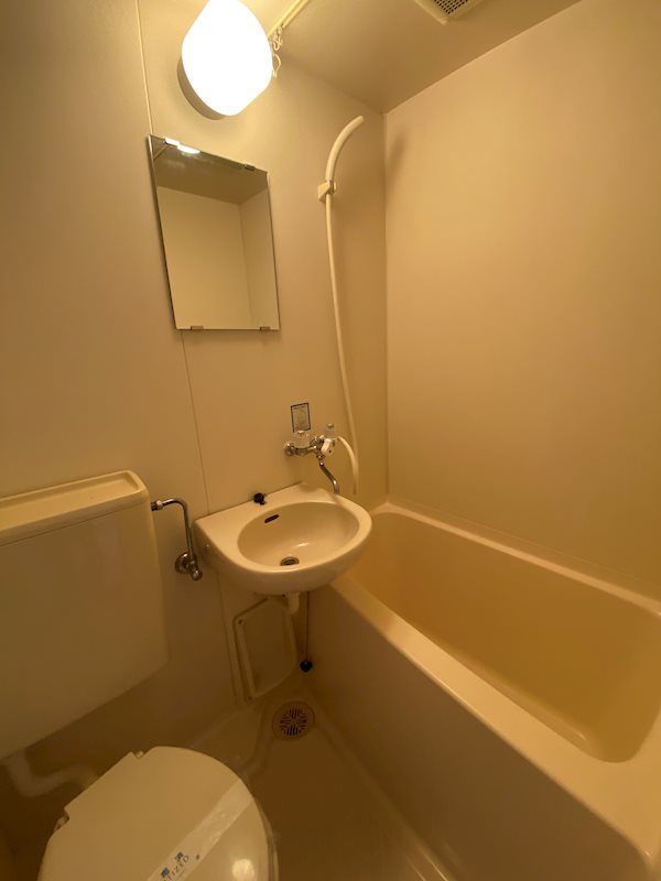 バス・シャワールーム　別部屋の写真