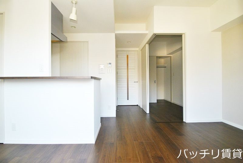 居室・リビング　同型イメージの為、現状を優先致します