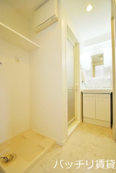 洗面設備　同型イメージの為、現状を優先致します