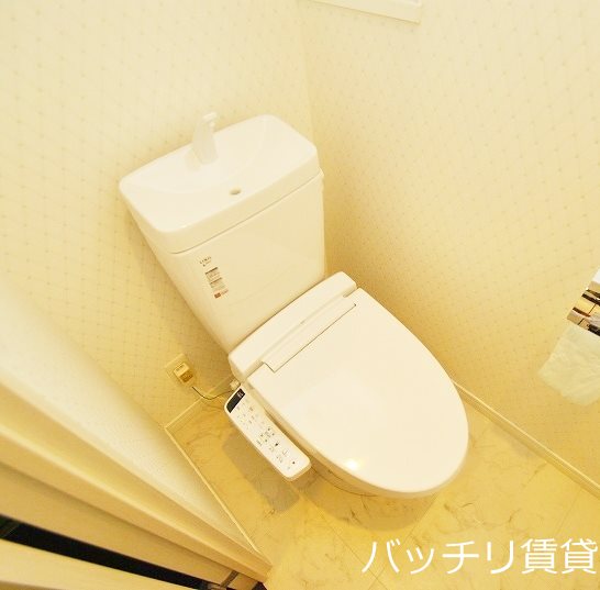 トイレ　同型イメージの為、現状を優先致します