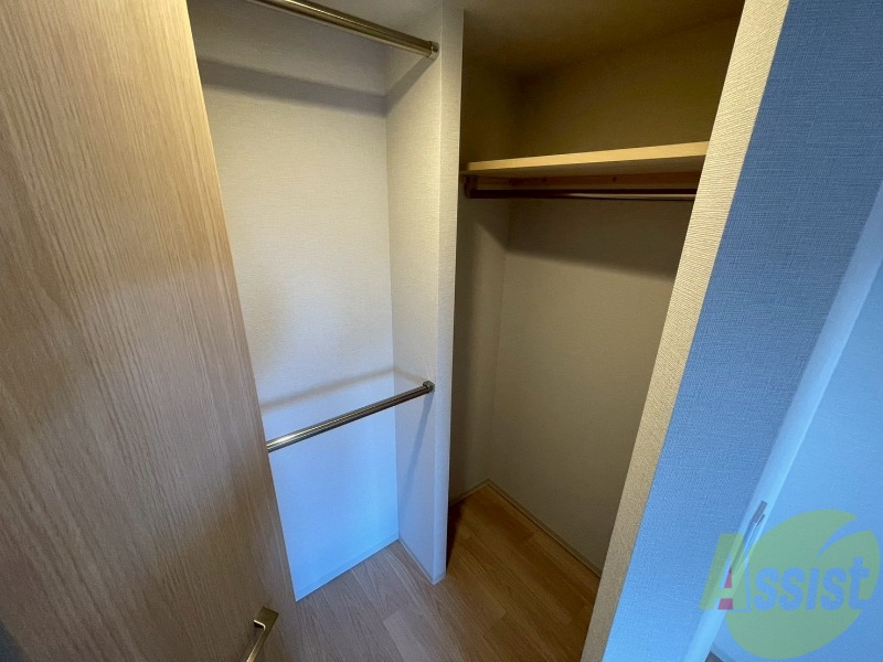 収納　寝室の収納です。部屋がすっきり片付きます。
