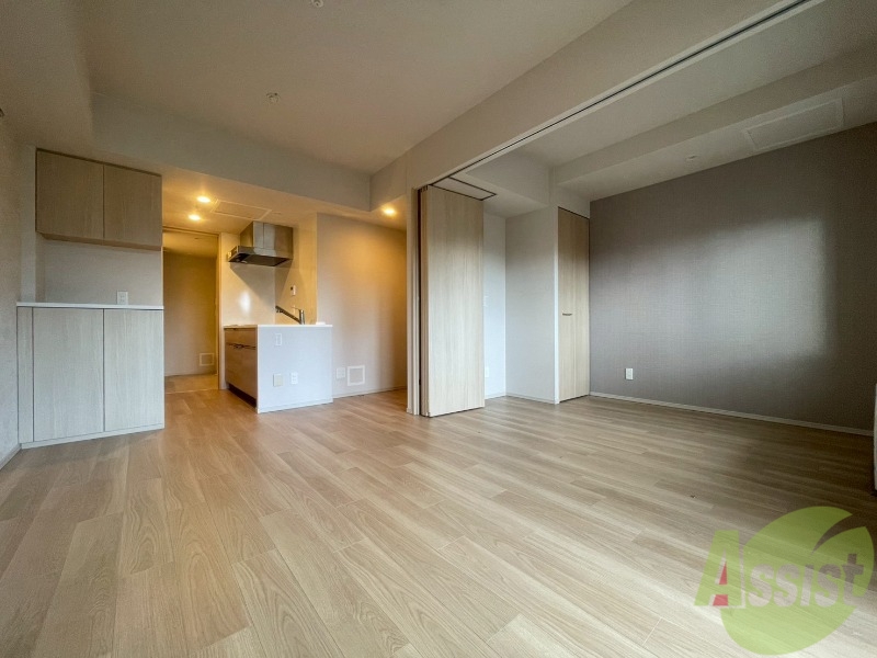 居室・リビング　広くてキレイなお部屋が広がっていて、充実した生活が送れそう。