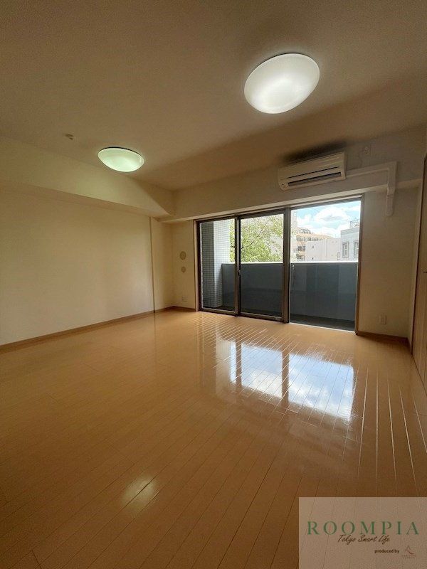 居室・リビング　※同タイプの別のお部屋です。