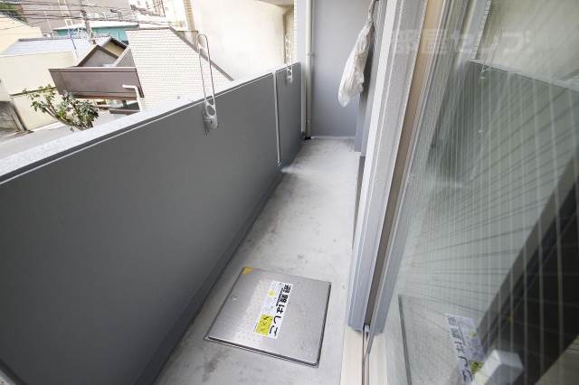 バルコニー　２０１号室の画像を載せています。