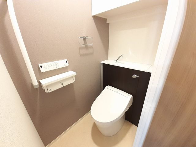 エバーハイム畝傍のトイレ写真