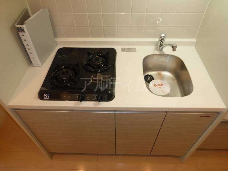 キッチン　※別のお部屋の写真です