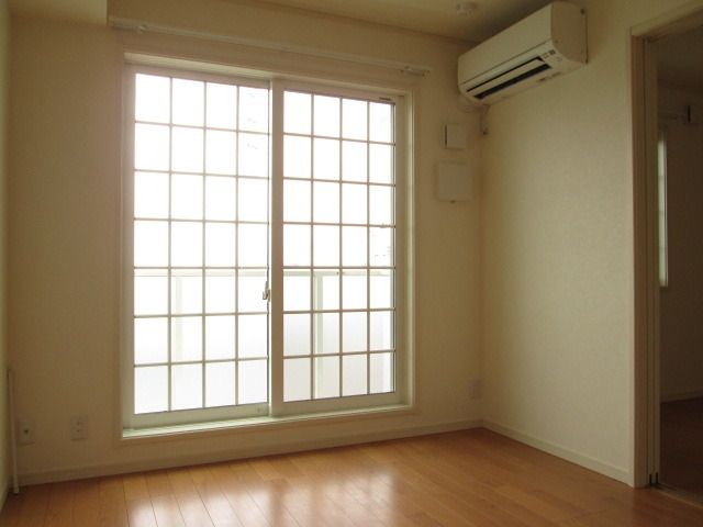 居室・リビング　★お問い合わせはタウンハウジング新百合ヶ丘店まで★