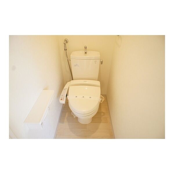 トイレ　シンプルで使いやすいトイレです