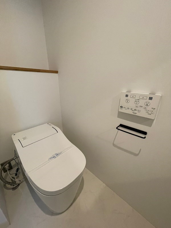 トイレ　※同物件別部屋参考画像