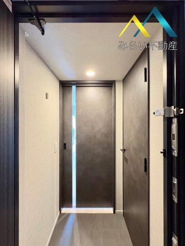 玄関　自社撮影写真