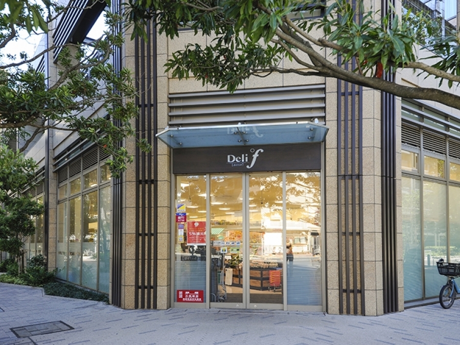スーパー　デリド湊店（スーパー）まで89m