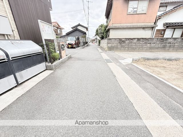 その他　前面道路（その他）まで0m