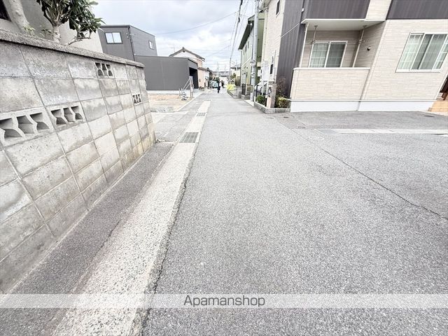その他　前面道路（その他）まで0m