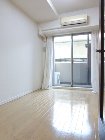 居室・リビング　居間※別部屋参考写真