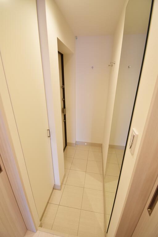 玄関　※同タイプ別部屋