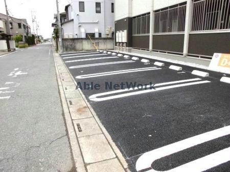 駐車場　駐車場