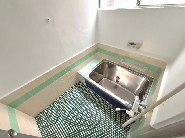 松原市立部戸建の風呂写真