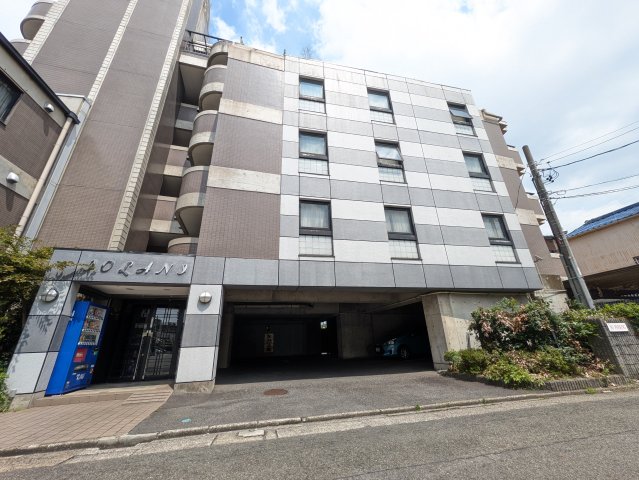 建物外観　イオラニガーデン