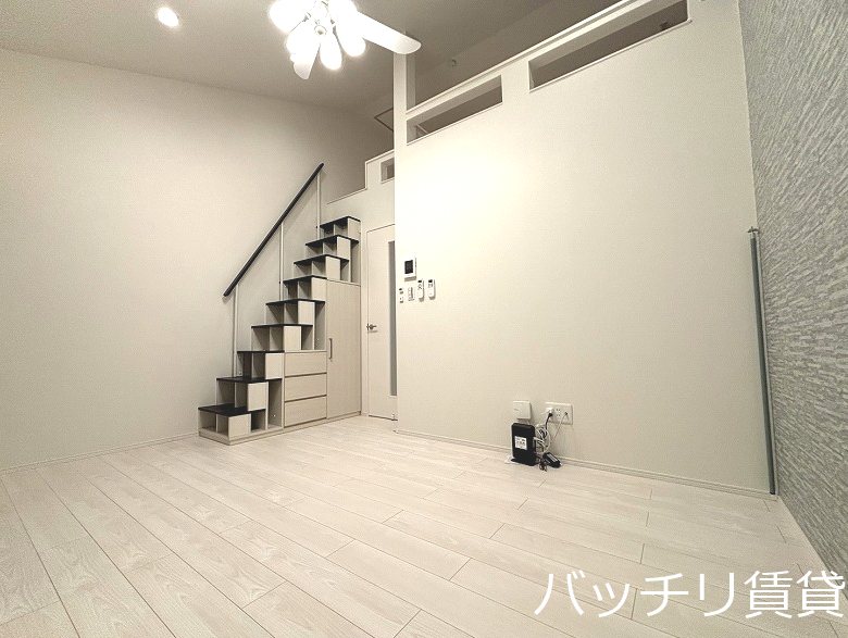 居室・リビング　※同型タイプの為、現状を優先いたします