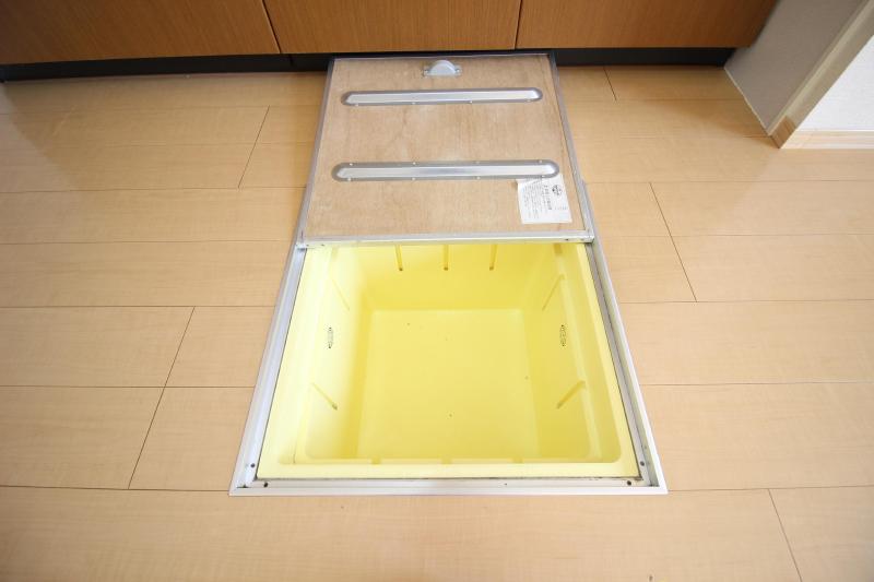その他設備　床下収納